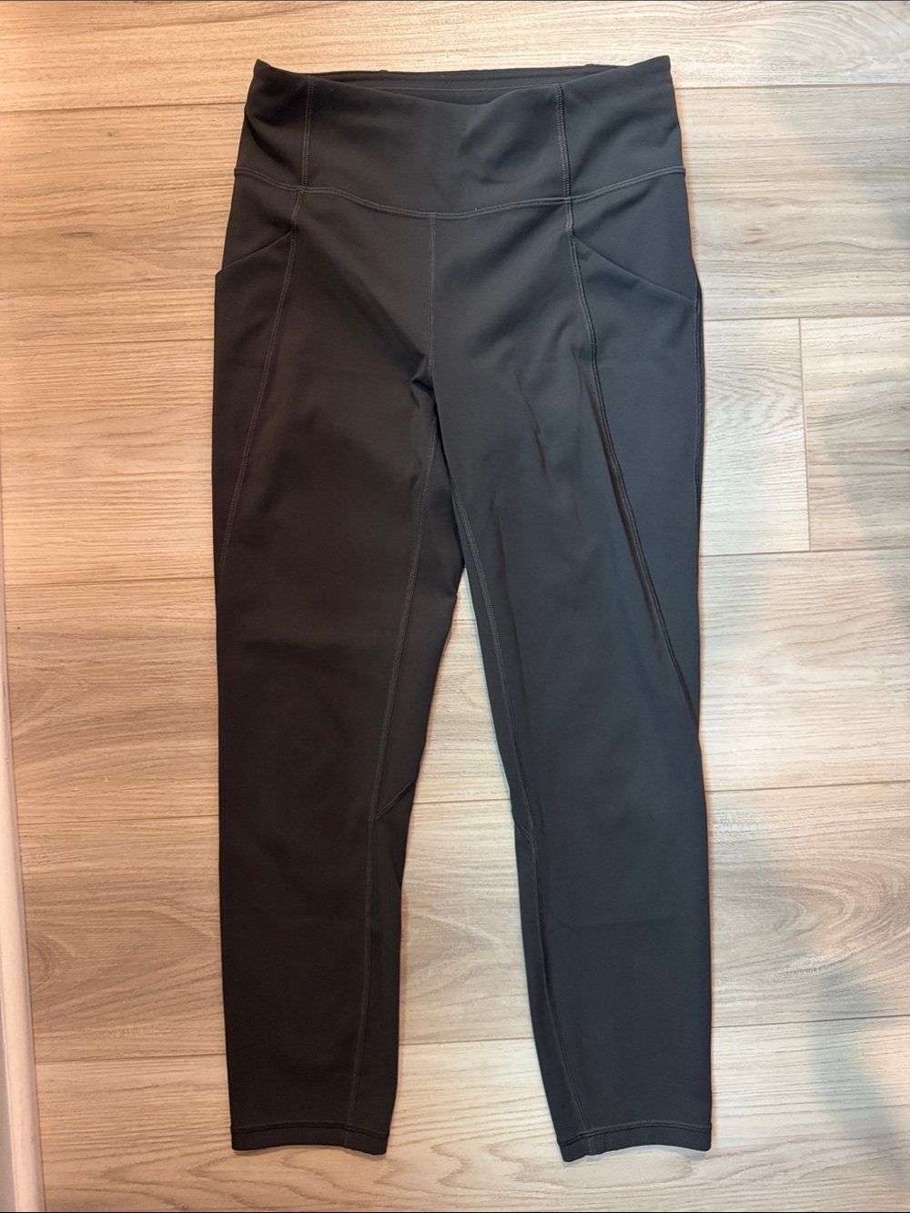 lululemon gray Sculpting High-Rise crop Leggings